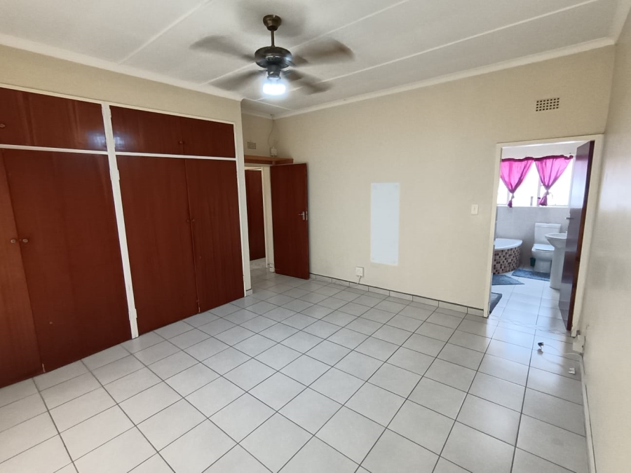 3 Bedroom Property for Sale in Protea Park North West